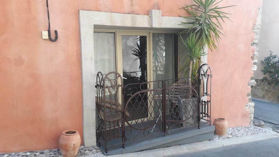 Joli Loft Dans Village Pittoresque Péret Εξωτερικό φωτογραφία